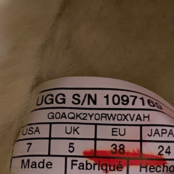 New UGG Fluff Yeah Slippers Sulfur Multi 7 - Picture 4 of 7